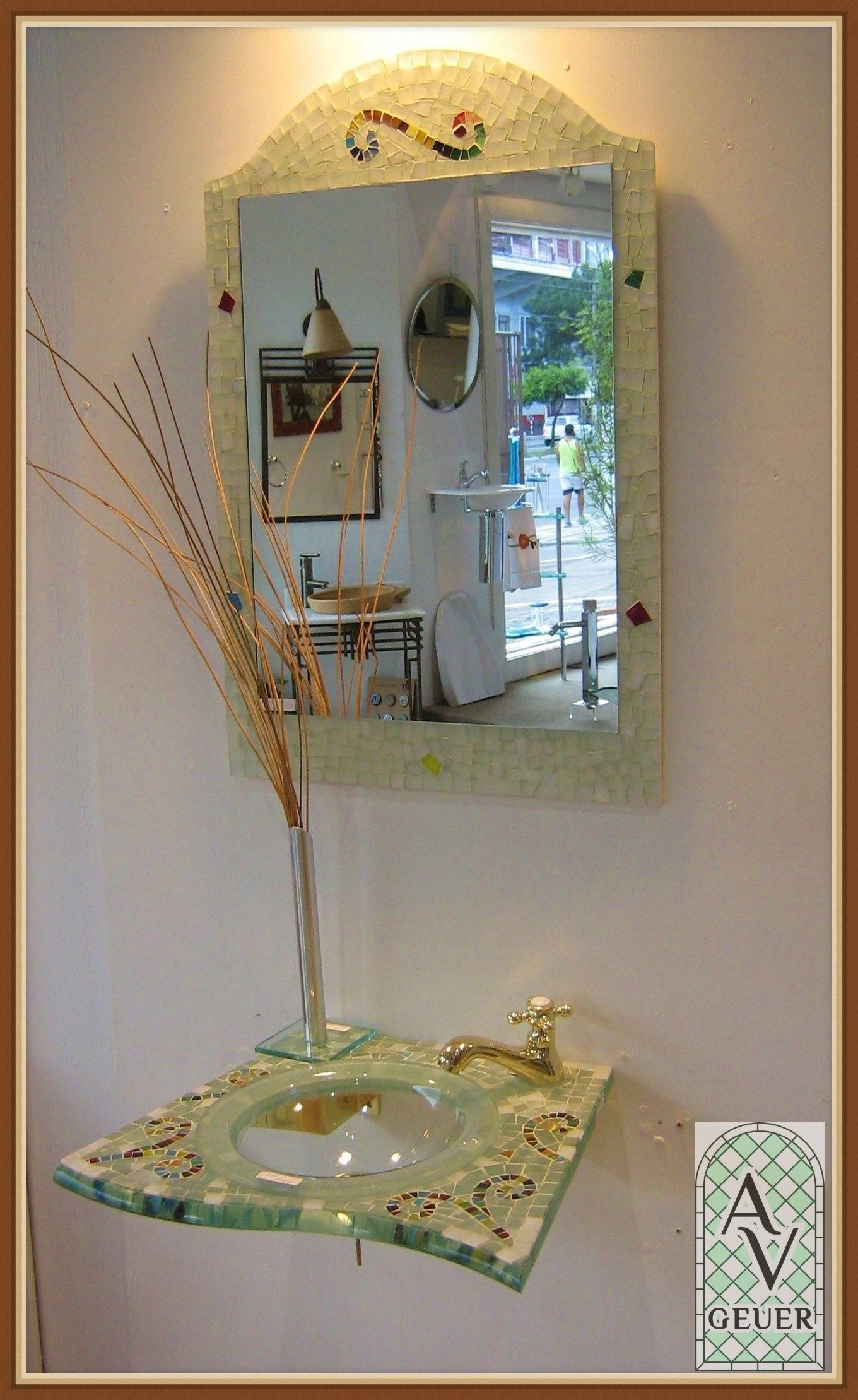 BANCADA E ESPELHO MOSAICO BRANCO (2) (1).jpg